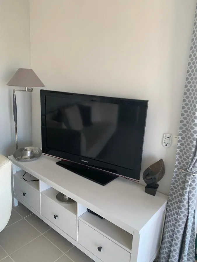 Holiday Apartment Near The Sea Gale